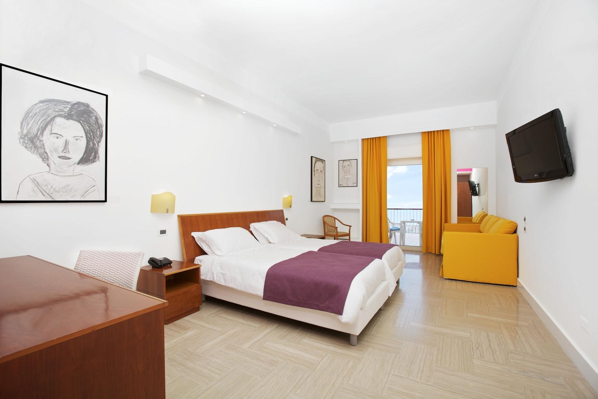 Art Hotel Gran Paradiso Соренто Екстериор снимка
