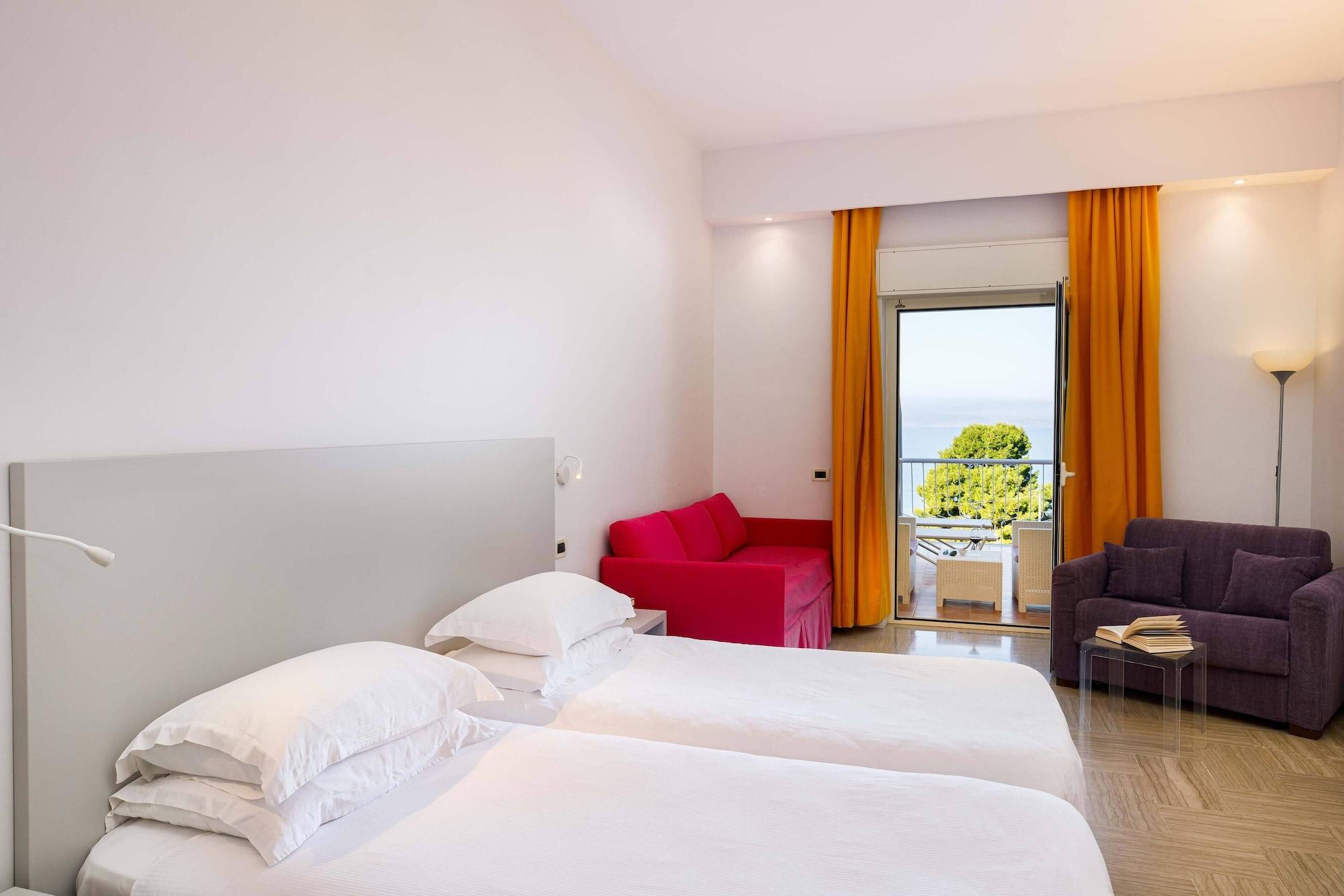 Art Hotel Gran Paradiso Соренто Екстериор снимка