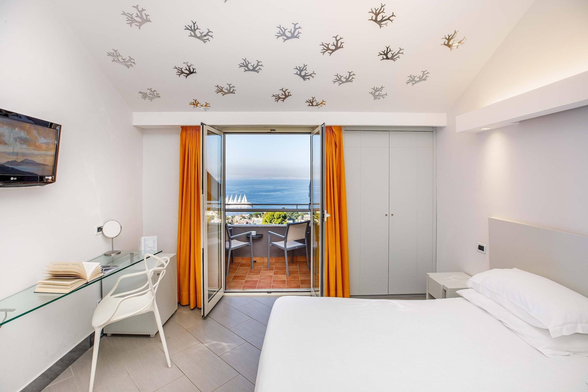 Art Hotel Gran Paradiso Соренто Екстериор снимка